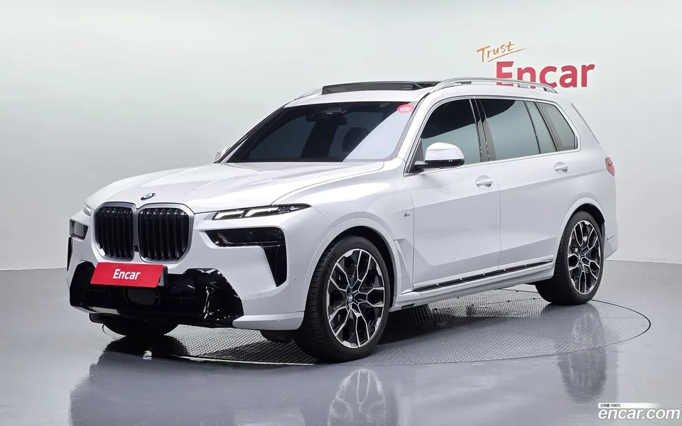 BMW X7 xDrive 40i M 6 2024 — фото 1, купить с доставкой в Москву