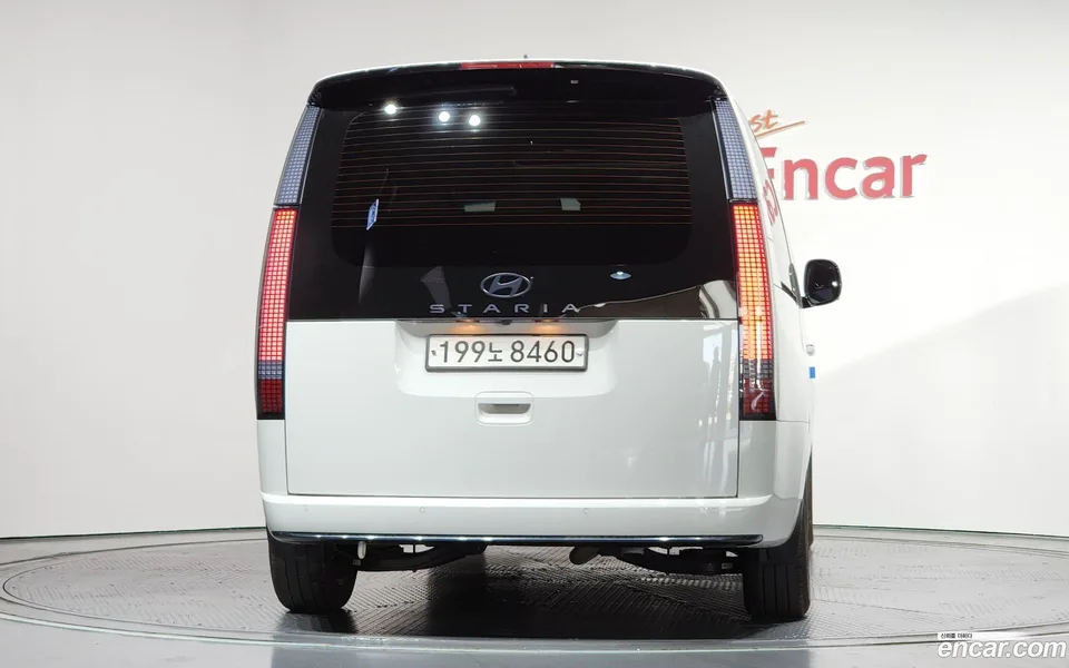 Hyundai Staria HEV 1.6 7 2024 — миниатюра 4