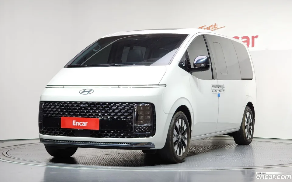 Hyundai Staria 2024