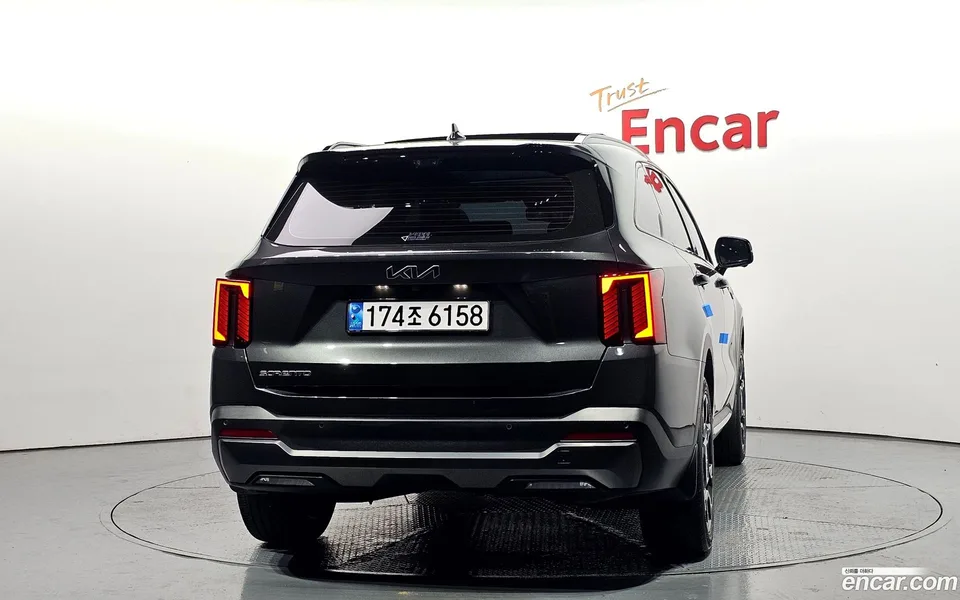 Kia Sorento 2.5T 2WD 2023 — миниатюра 4