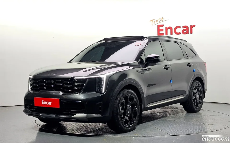 Kia Sorento 2.5T 2WD 2023 — фото 1, купить с доставкой в Москву
