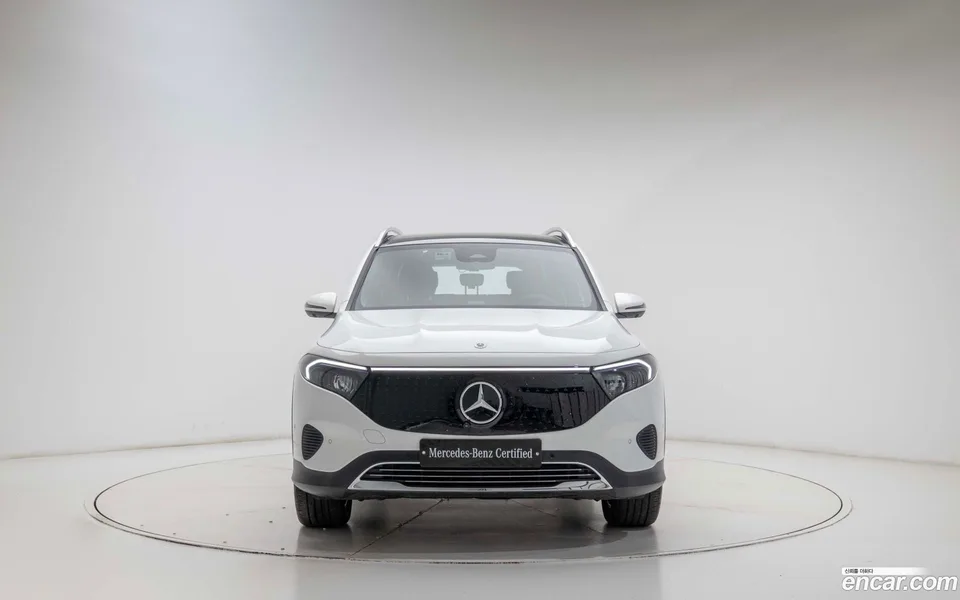 Mercedes-Benz EQB EQB300 4MATIC 2025 — миниатюра 3