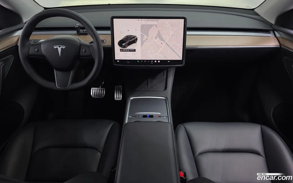 Tesla Model Y AWD 2024 — миниатюра 2