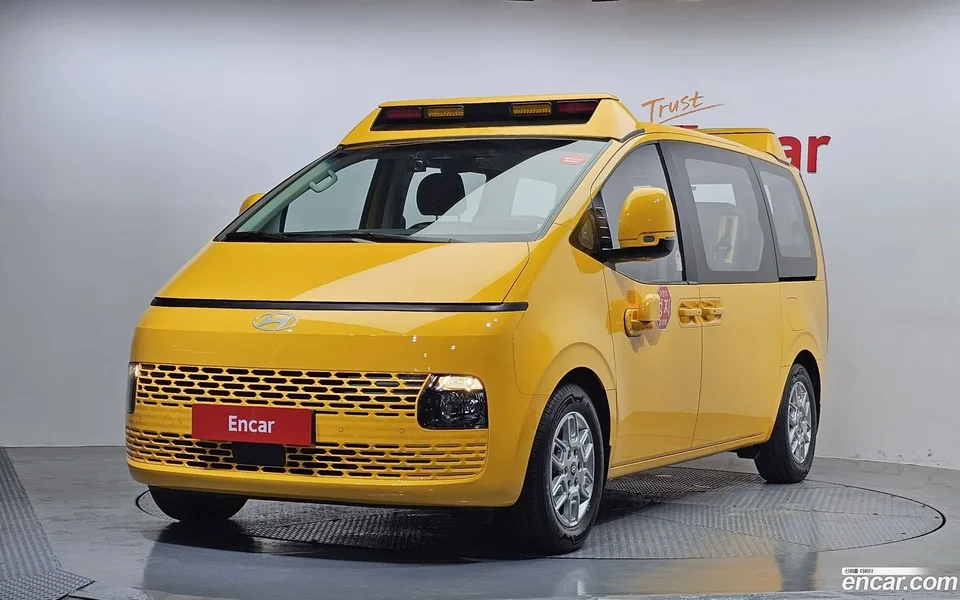 Hyundai Staria 2024