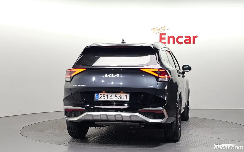 Kia Sportage Hybrid 4WD 2023 — миниатюра 4