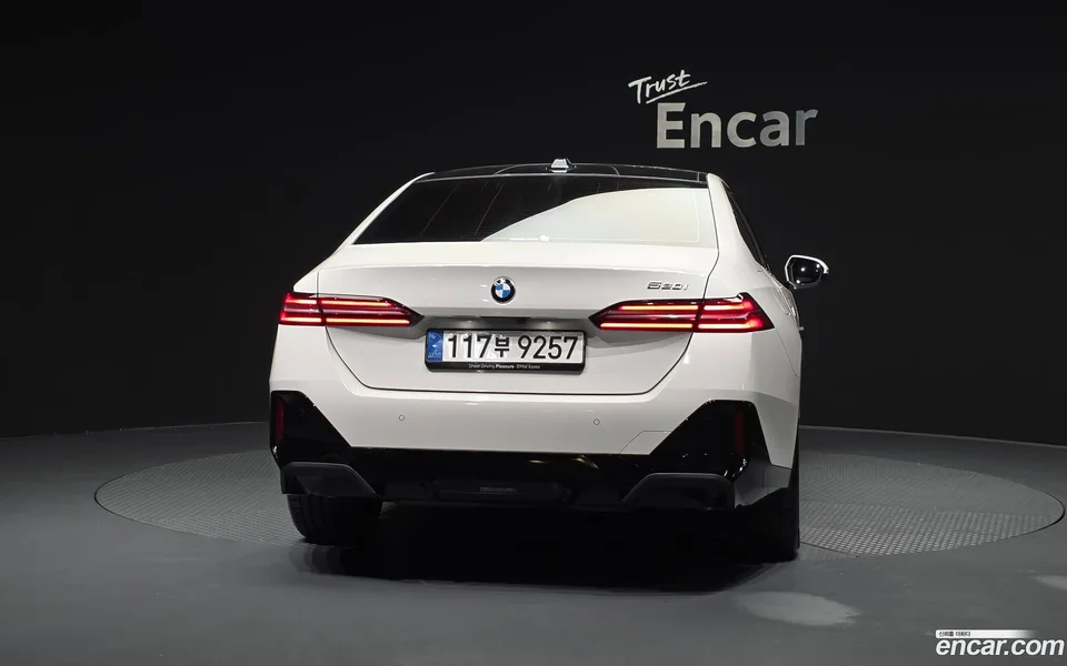 BMW 5 Series 520i M 2025 — миниатюра 4