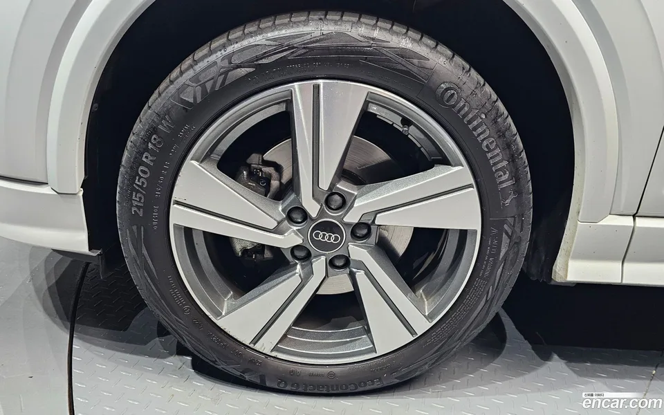 Audi Q2 35 TDI 2023 — миниатюра 2