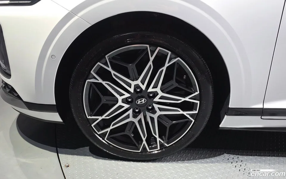 Hyundai Grandeur Hybrid 2023 — миниатюра 2