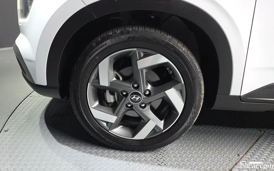 Hyundai Venue 1.6 2024 — миниатюра 2