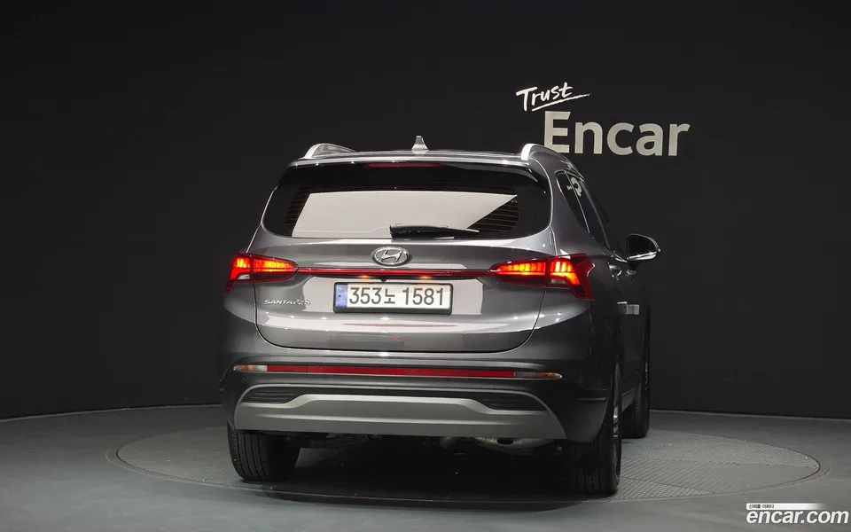 Hyundai SantaFe 2.2 2WD 2022 — миниатюра 4