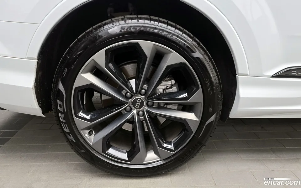 Audi Q7 (4M) 55 TFSI 2025 — миниатюра 2