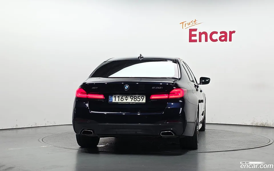 BMW 5 Series 530i M 2022 — миниатюра 4