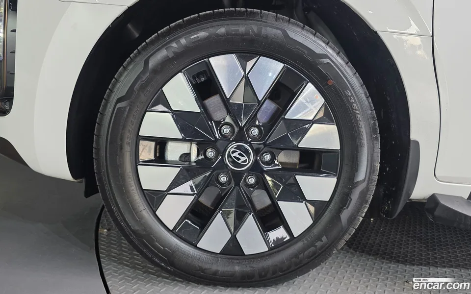 Hyundai Staria HEV 1.6 9 2024 — миниатюра 2