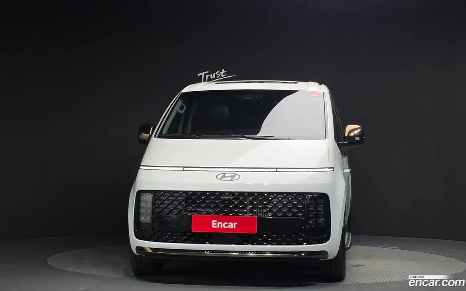 Hyundai Staria HEV 1.6 9 2024 — миниатюра 3