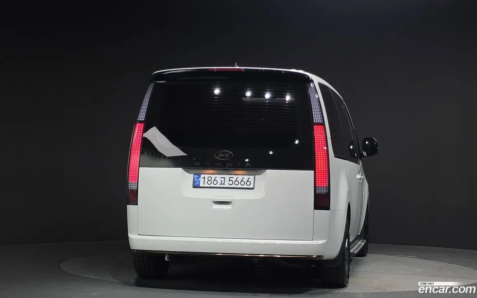 Hyundai Staria HEV 1.6 9 2024 — миниатюра 4