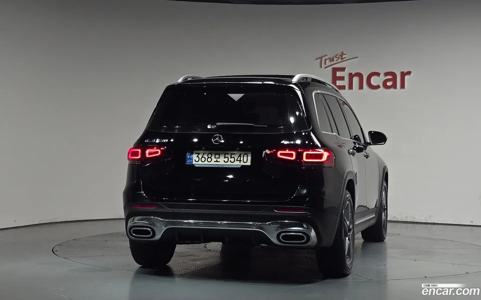 Mercedes-Benz GLB-Class GLB250 4MATIC 2023 — миниатюра 4
