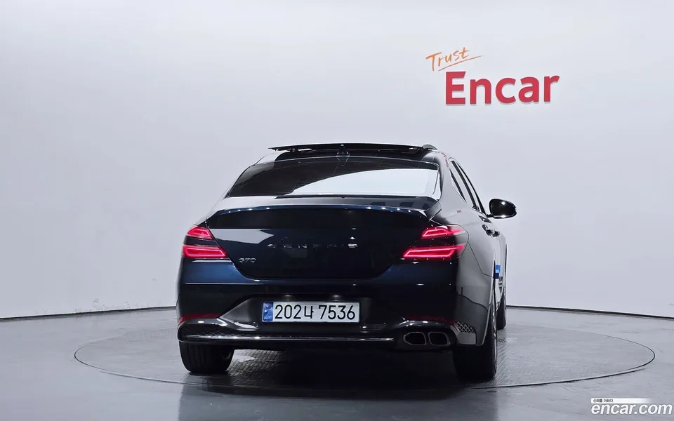 Genesis G70 2.0T 2WD 2022 — миниатюра 4