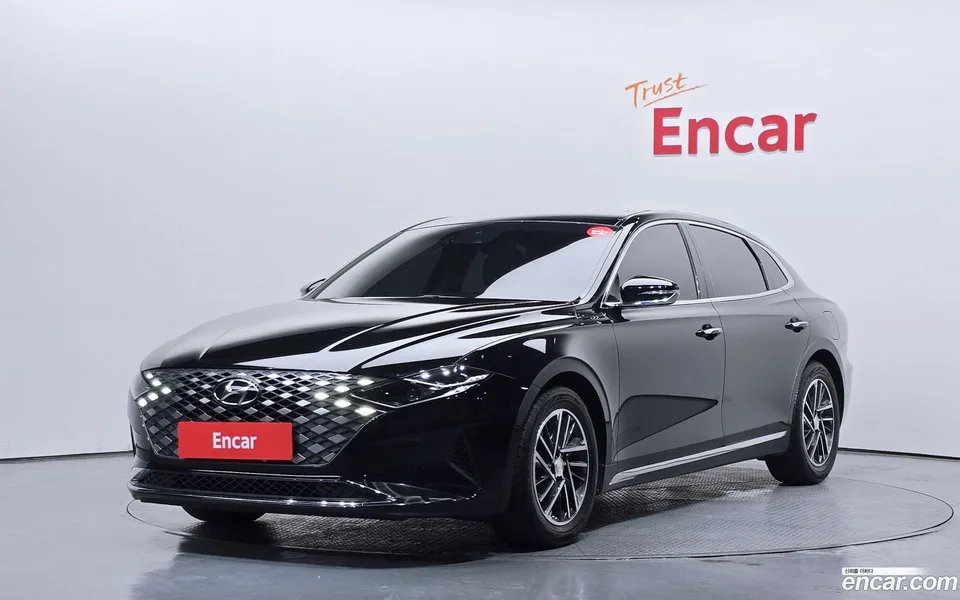 Hyundai Grandeur IG 2.5 2022 — фото 1, купить с доставкой в Москву