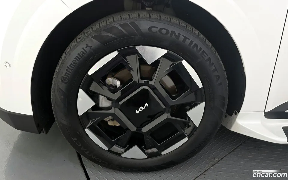 Kia Carnival HEV 9 2024 — миниатюра 2