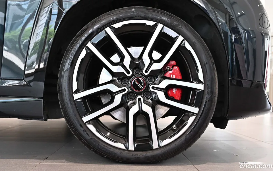MINI Aceman JCW 2025 — миниатюра 2