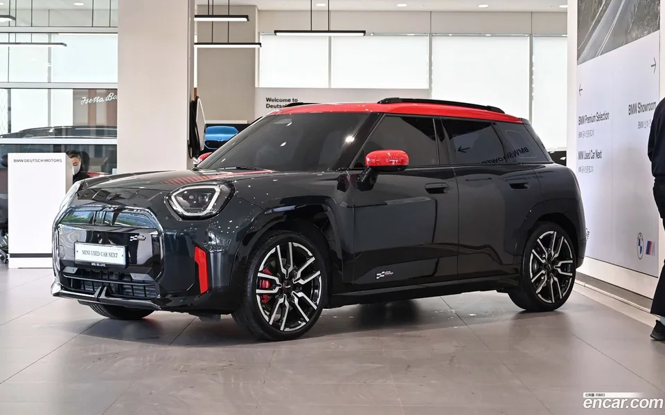 MINI Aceman JCW 2025 — фото 1, купить с доставкой в Москву