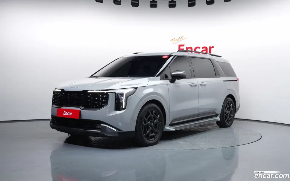 Kia Carnival 9 2025 — фото 1, купить с доставкой в Москву