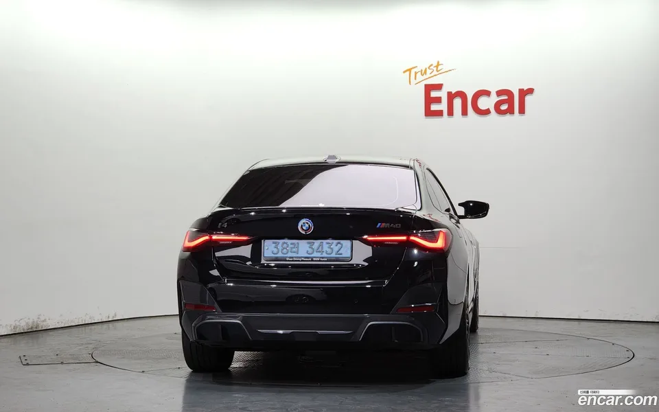 BMW i4 eDrive40 M 2023 — миниатюра 4