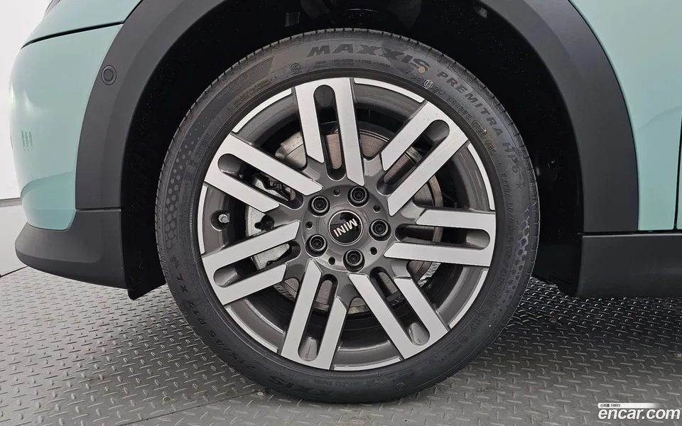 MINI Cooper C 5 2026 — миниатюра 5
