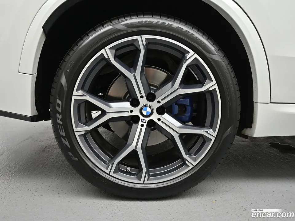 BMW X5 xDrive 30d M 2025 — миниатюра 2