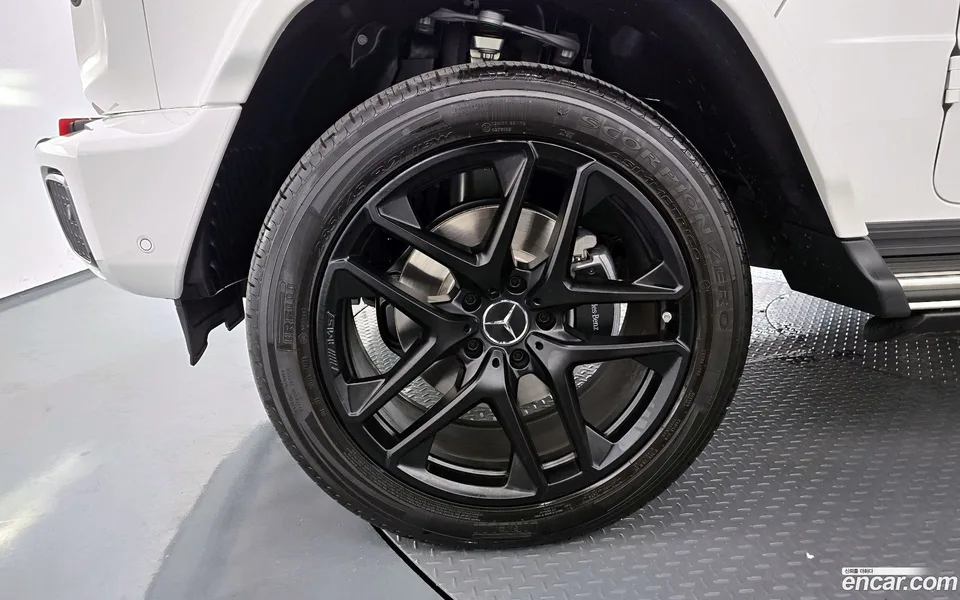Mercedes-Benz G-Class G450d 2025 — миниатюра 5