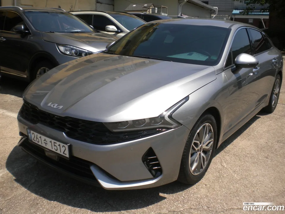 Kia K5 Hybrid 2023