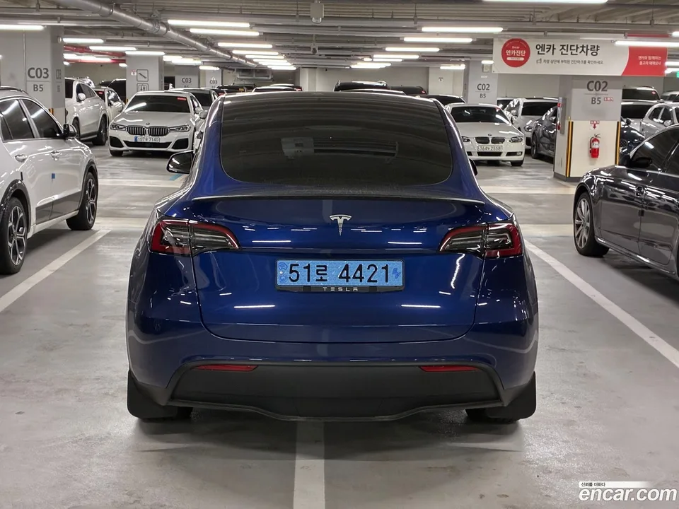 Tesla Model Y RWD 2023 — миниатюра 4
