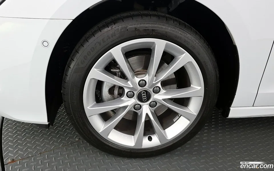 Audi A3 (8Y) 40 TFSI 2025 — миниатюра 5