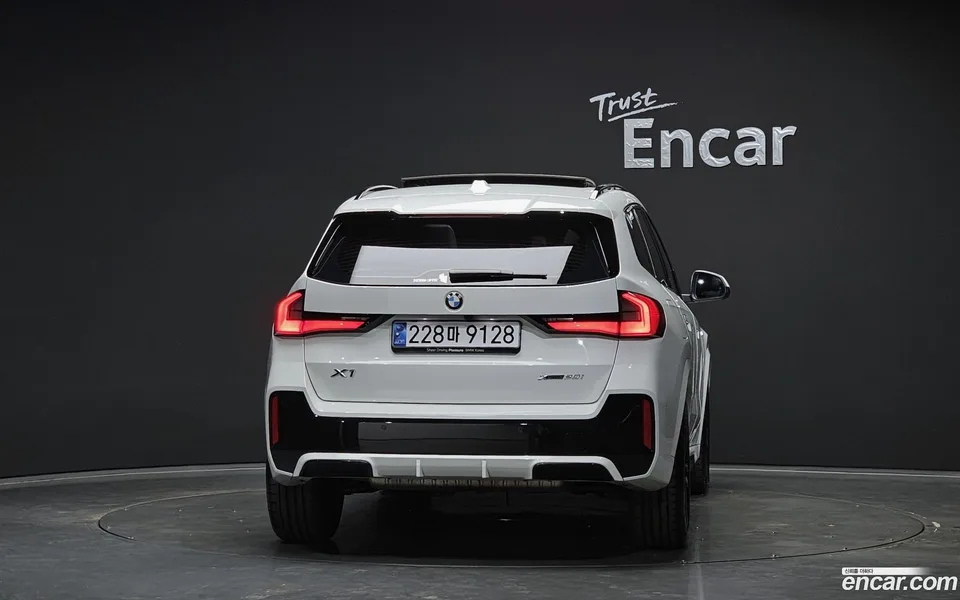 BMW X1 xDrive 20i M 2024 — миниатюра 4