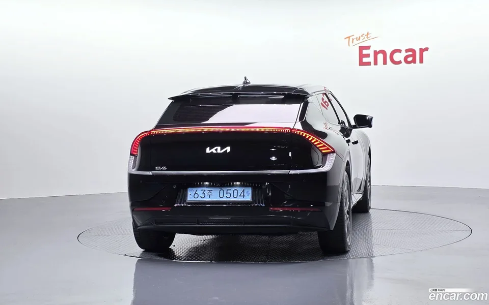 Kia EV6 2023 — миниатюра 4