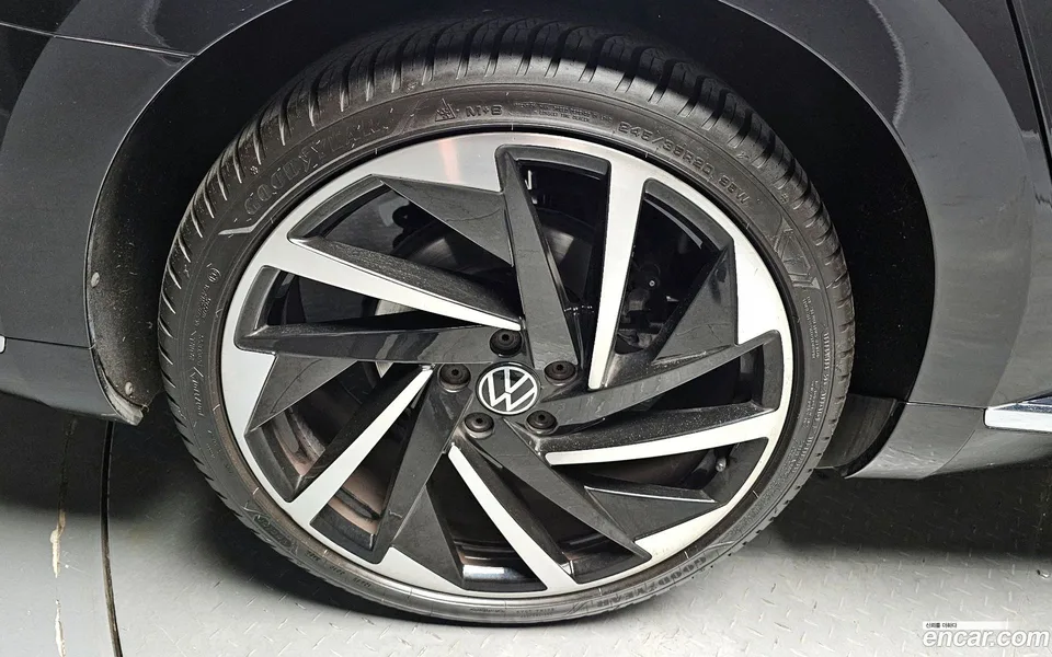 Volkswagen Arteon 2.0 TDI R-LINE 4 2022 — миниатюра 2