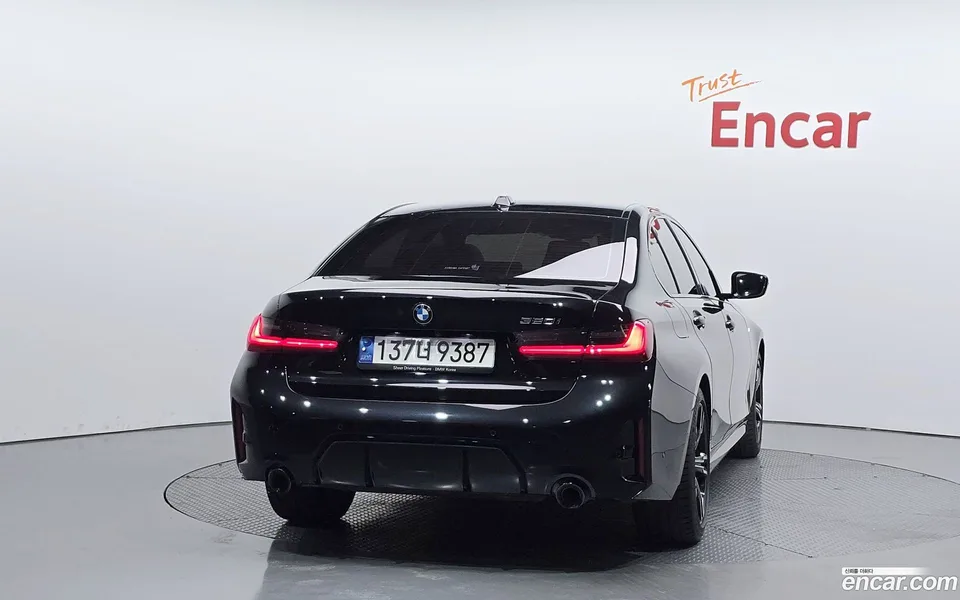 BMW 3 Series 320i M 2023 — миниатюра 4
