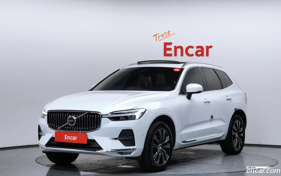Volvo XC60 B5 2022 — фото 1, купить с доставкой в Москву