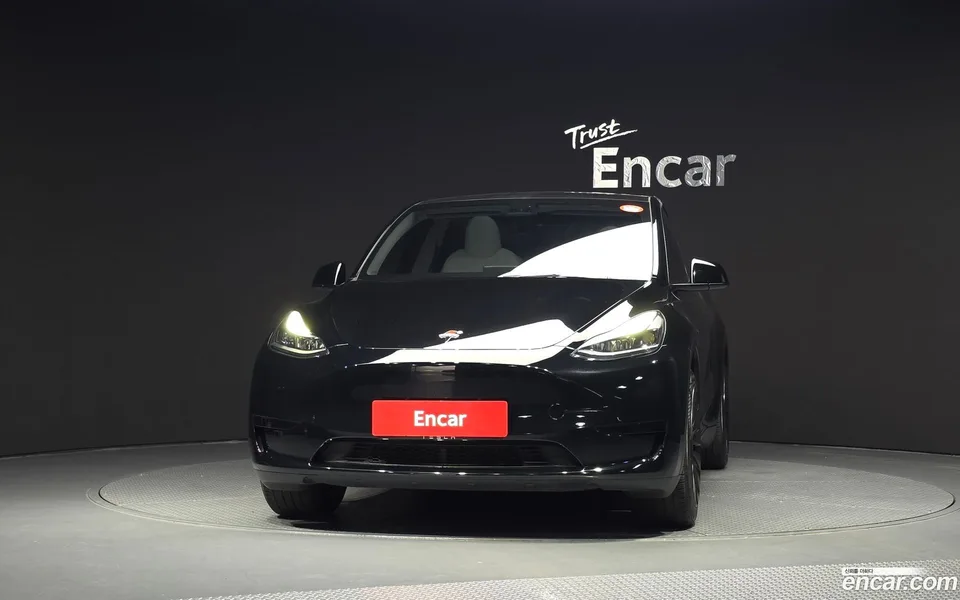 Tesla Model Y RWD 2023 — миниатюра 3