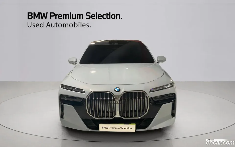 BMW 7 Series 740d xDrive M 2024 — thumbnail 3