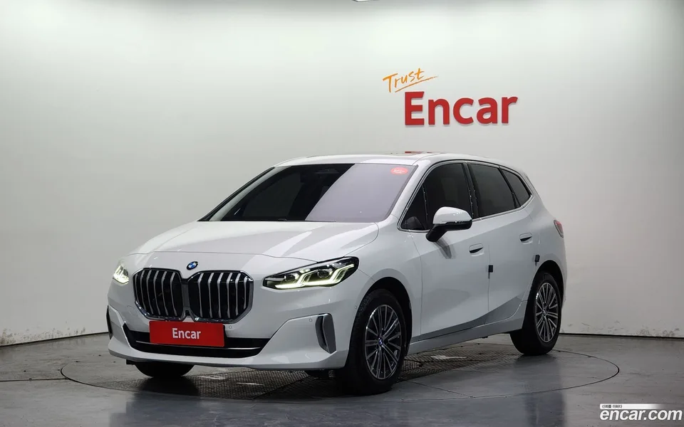 BMW 2 Series Active Tourer 220i 2024 — фото 1, купить с доставкой в Москву