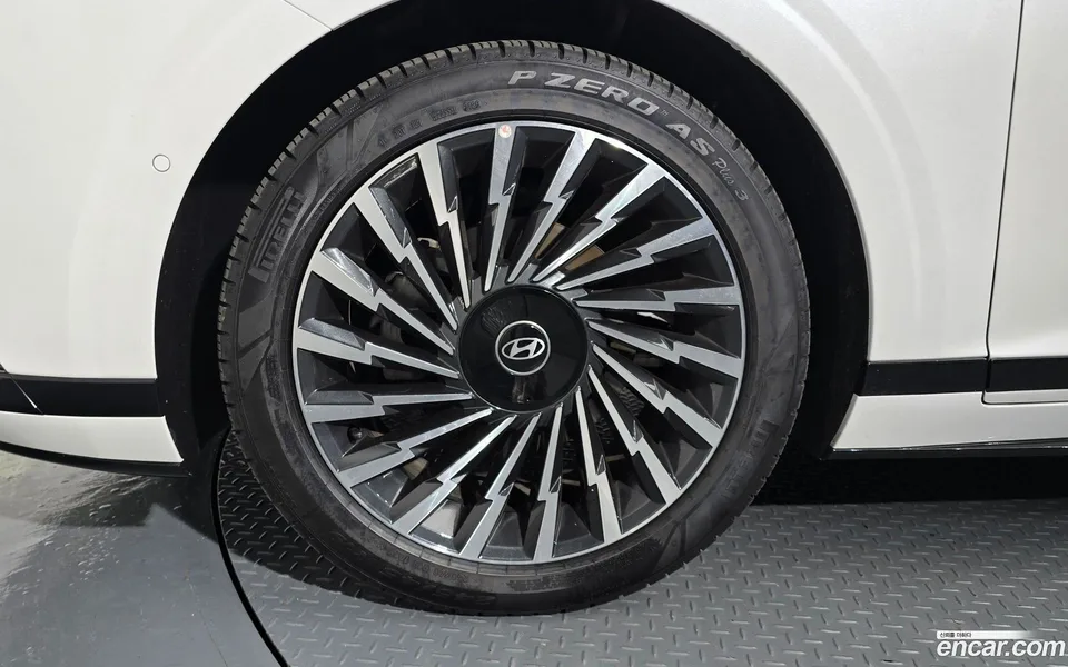 Hyundai Grandeur Hybrid 2023 — миниатюра 2