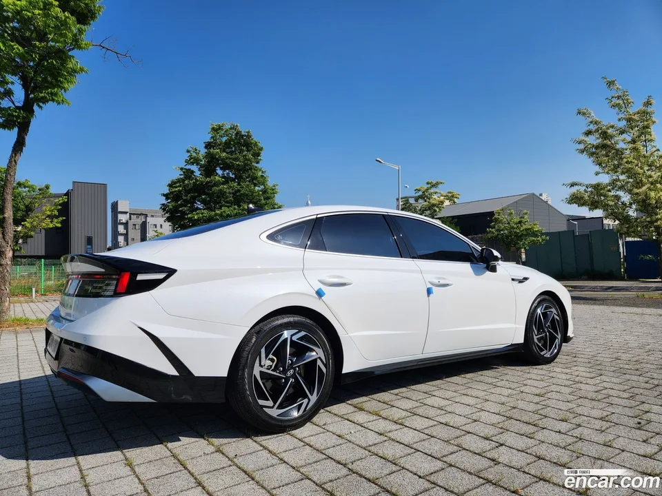 Hyundai Sonata The Edge 1.6 2023 — миниатюра 2