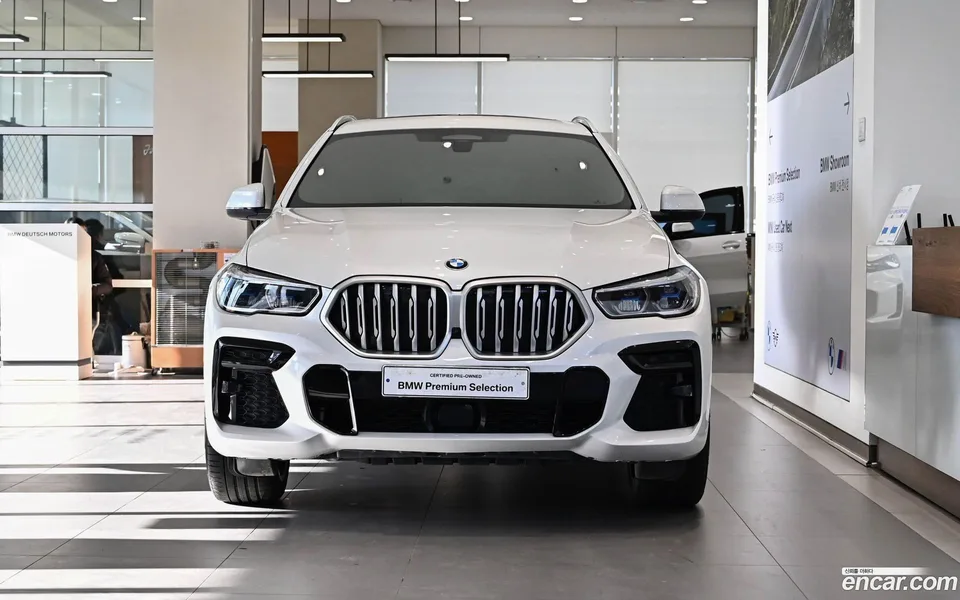 BMW X6 xDrive40i M 2023 — миниатюра 3