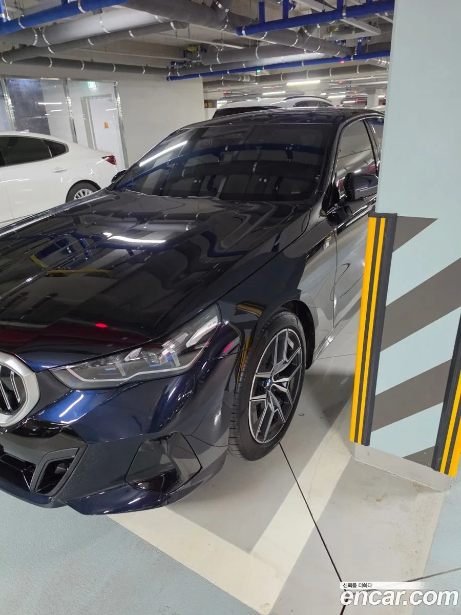 BMW 5 Series 520i M 2025 — миниатюра 2