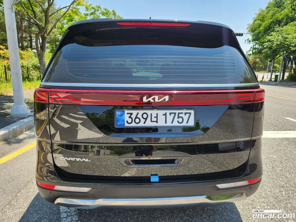 Kia Carnival 7 2023 — миниатюра 4