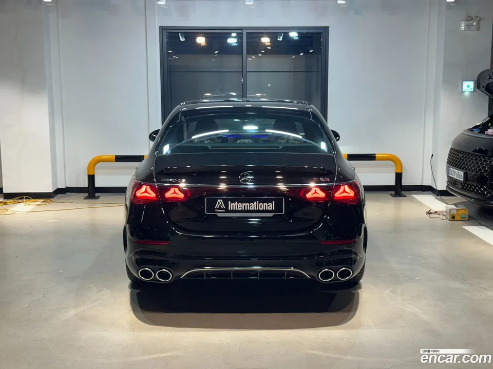 Mercedes-Benz E-Class AMG E53e 4MATIC+ 2025 — миниатюра 3