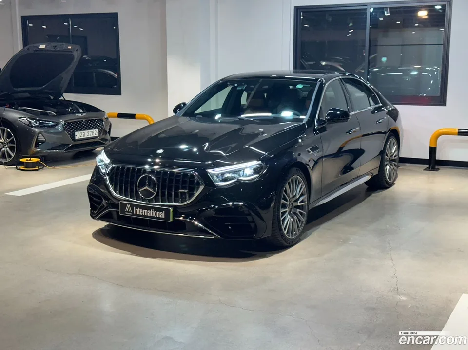 Mercedes-Benz E-Class AMG E53e 4MATIC+ 2025 — миниатюра 4