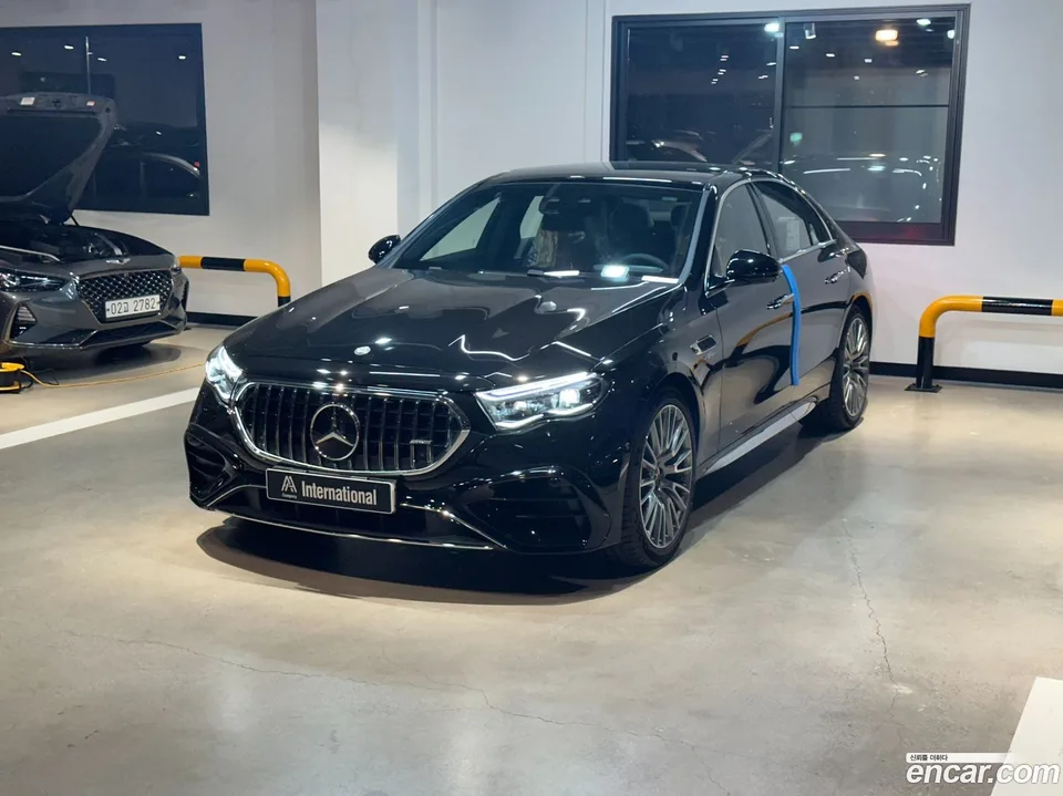 Mercedes-Benz E-Class AMG E53e 4MATIC+ 2025 — миниатюра 4