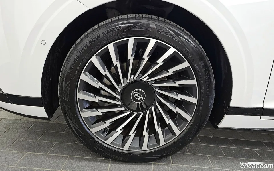 Hyundai Grandeur Hybrid 2023 — миниатюра 2